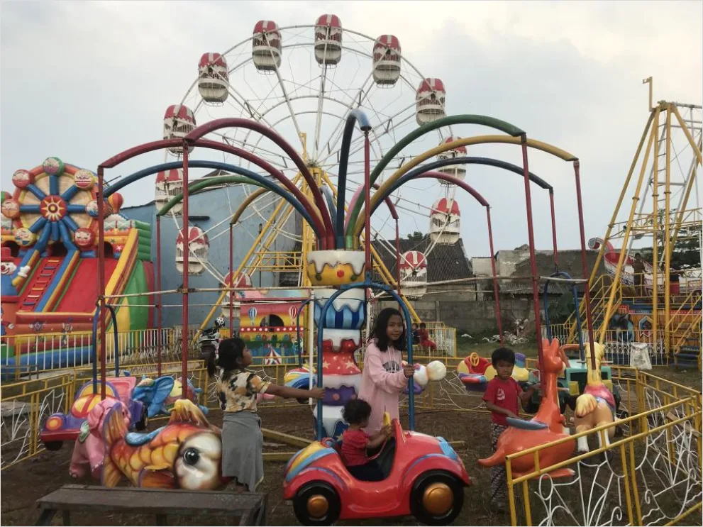 Foto Pasar Malam Wahana Permainan Anak A98d
