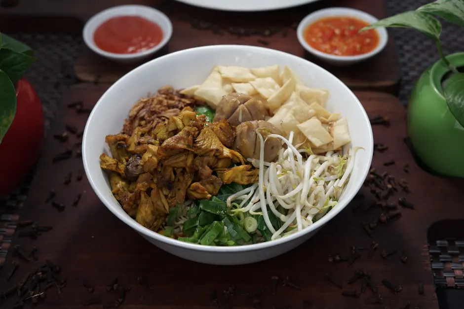Detail Foto Sop Ayam Kampung Dengan Sayuran Number 18