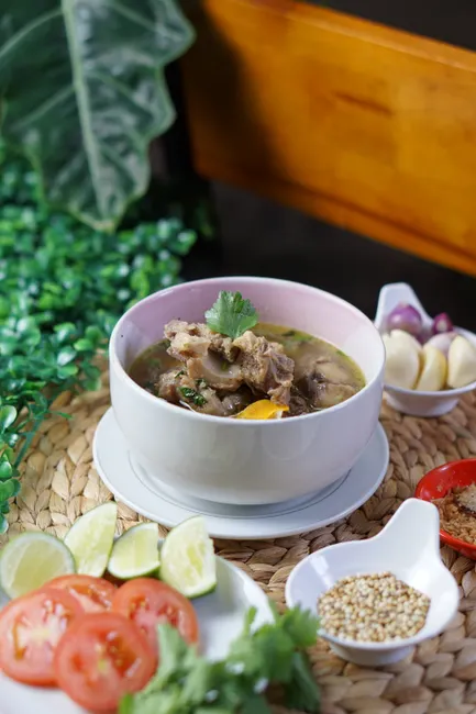 Detail Foto Sop Ayam Kampung Dengan Sayuran Number 4