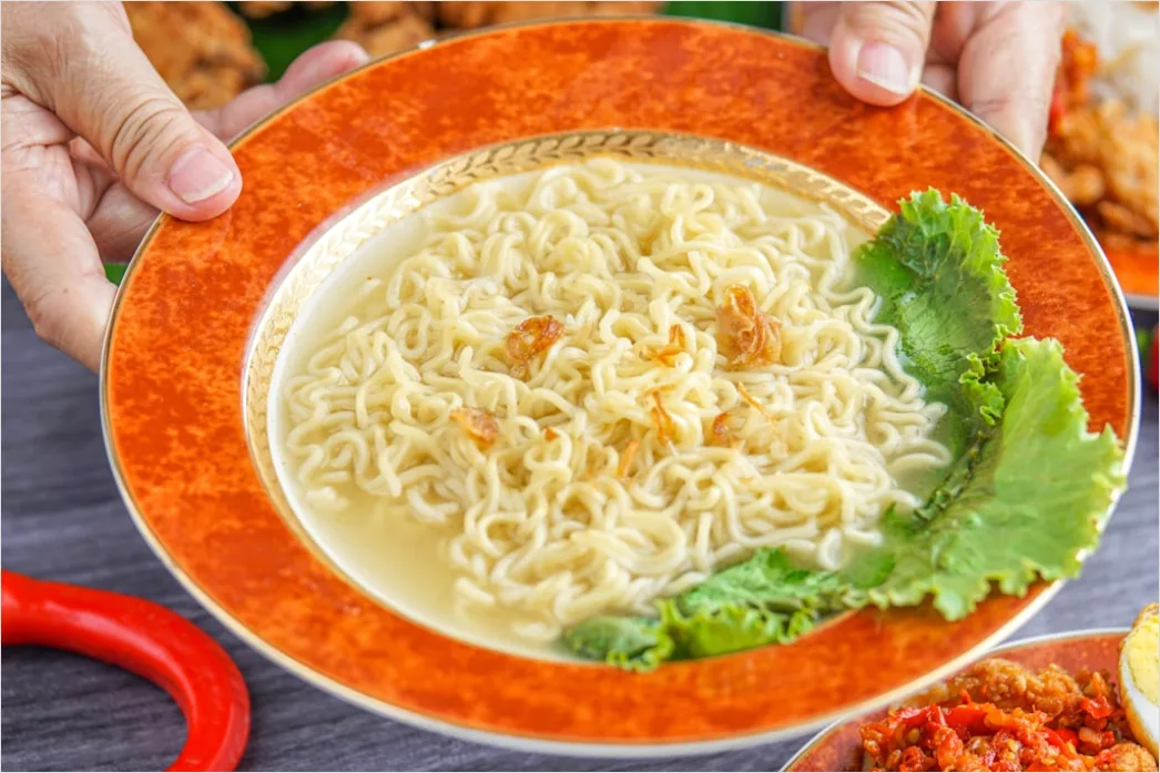 Detail Foto Soto Kudus Dalam Mangkuk Kecil Number 5