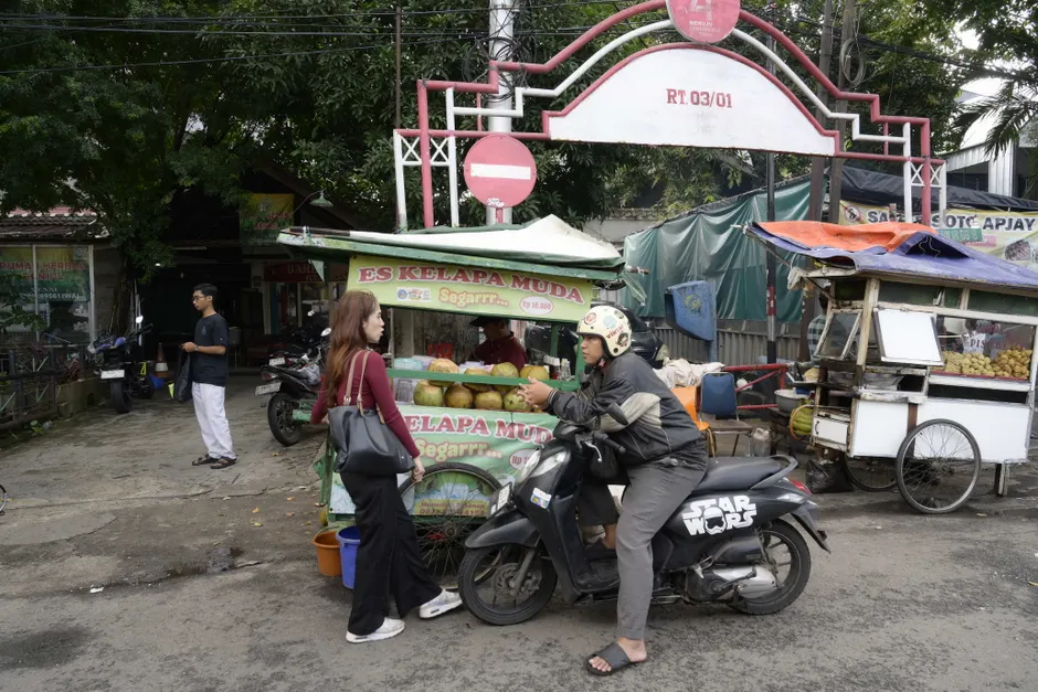 Gambar Es Teler Alpukat Kelapa Muda 6131