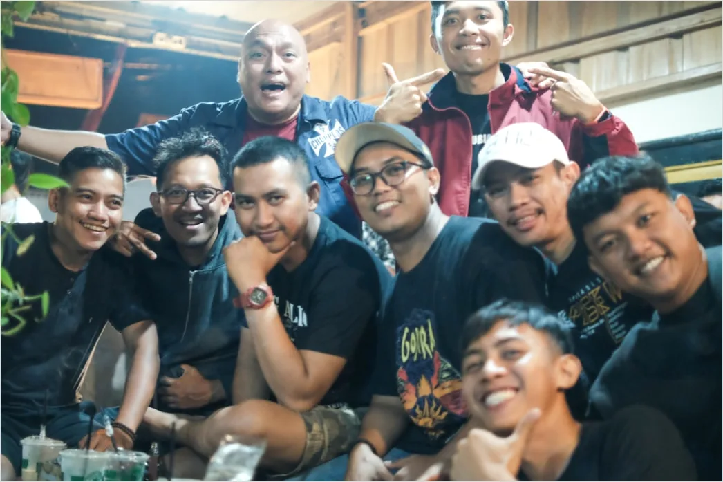 Detail Gambar Kegiatan Bakti Sosial Komunitas Number 11