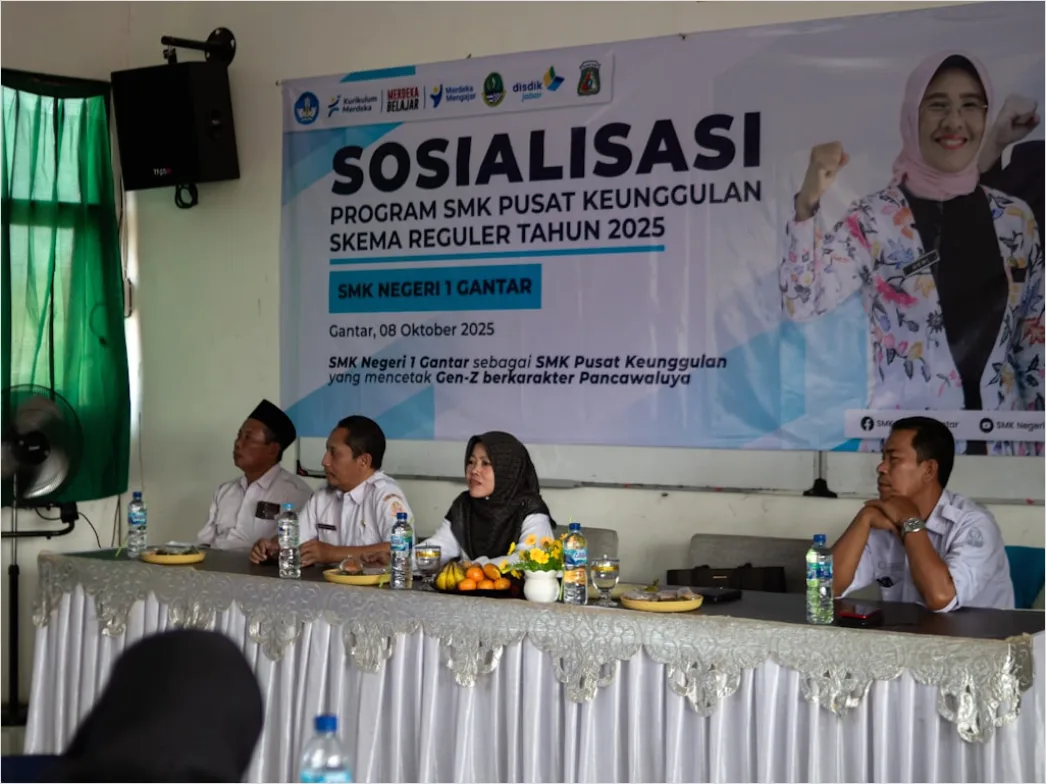 Detail Gambar Kegiatan Bakti Sosial Komunitas Number 10