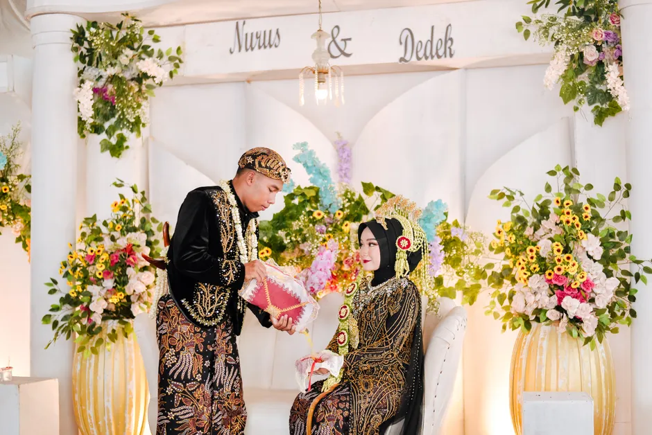 Gambar Lamaran Adat Jawa Keluarga Besar 8628