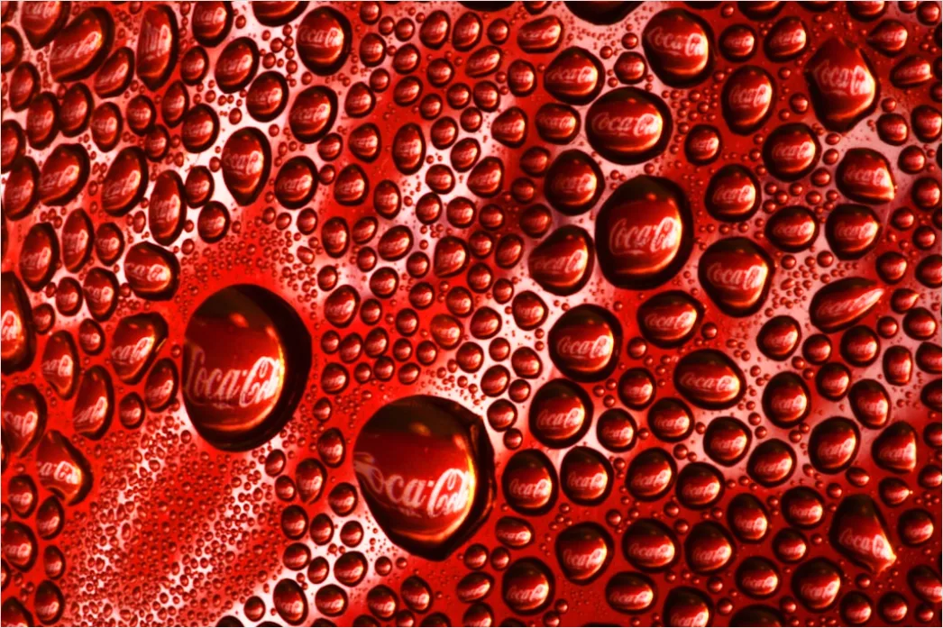 Gambar Minuman Soda Gembira Warna Merah 01ac