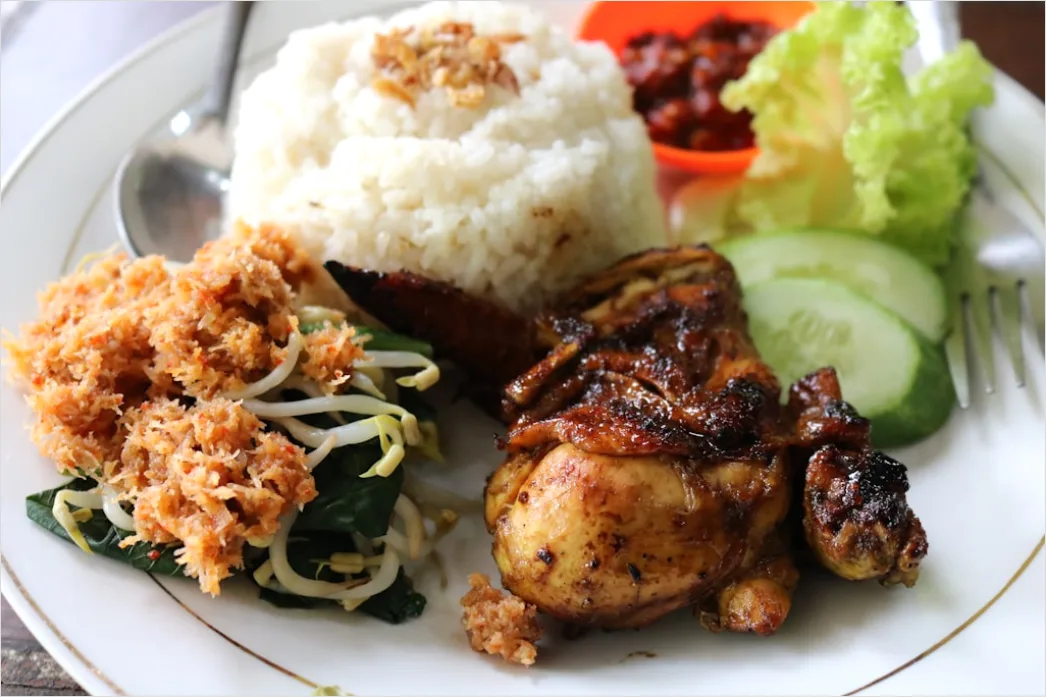 Gambar Nasi Bakar Teri Pedas Khas Indonesia 138c