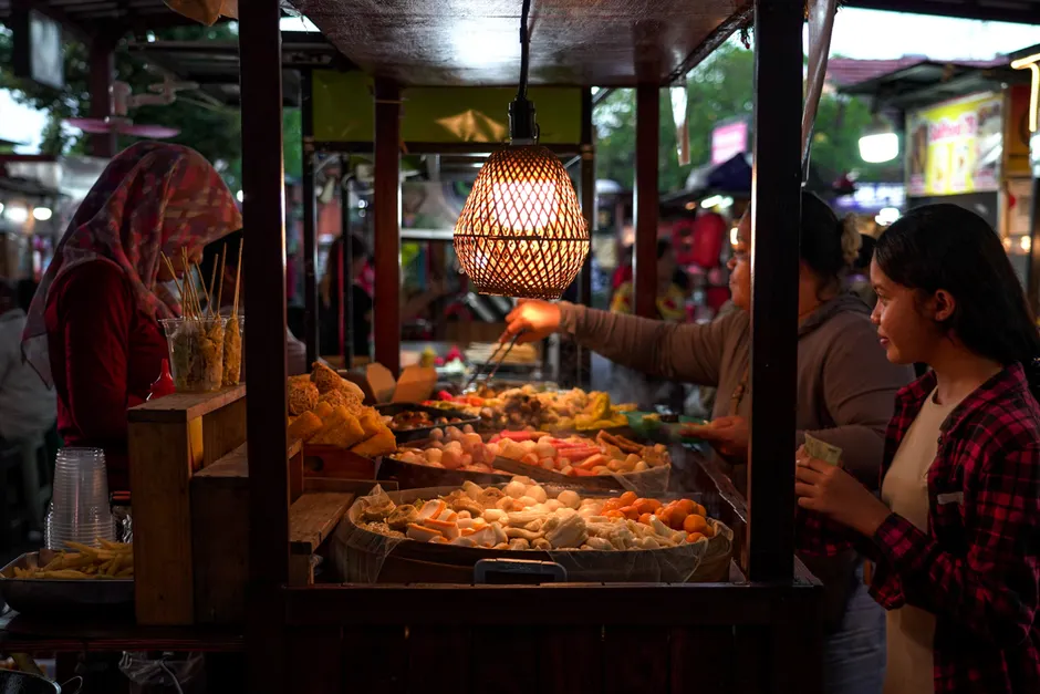 Gambar Pasar Natal Dekorasi Lampu Malam F52d