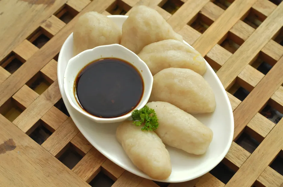 Gambar Pempek Lenjer Palembang Di Piring 1770