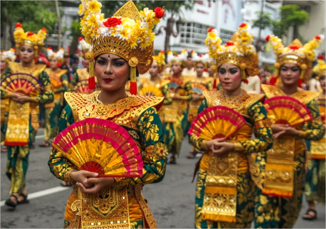 Gambar Pertunjukan Tari Tradisional Indonesia 1138