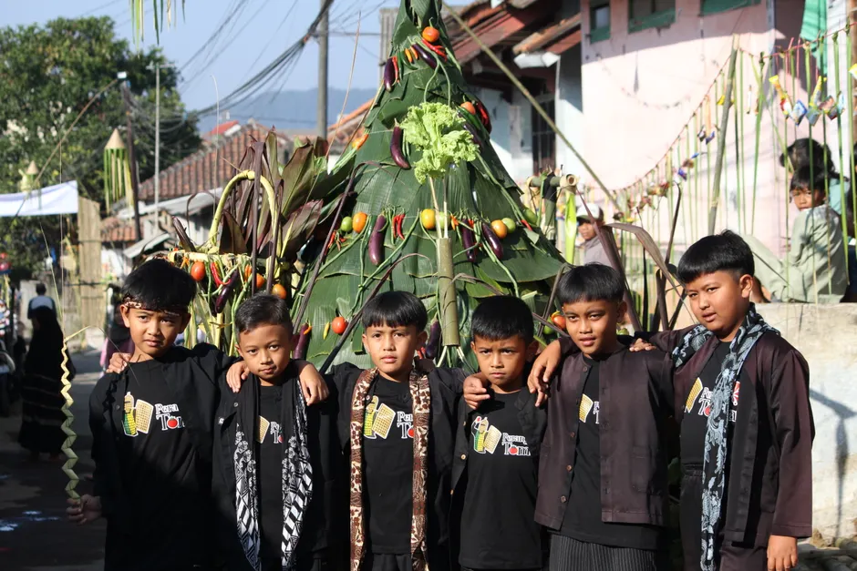 Gambar Pesta Ulang Tahun Di Taman Rumah D7e0