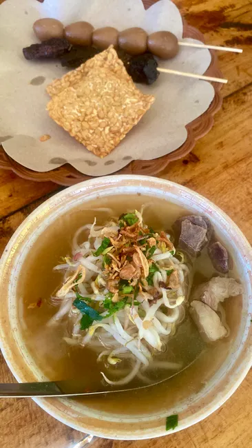 Gambar Soto Mie Bogor Dengan Risol 2ddd