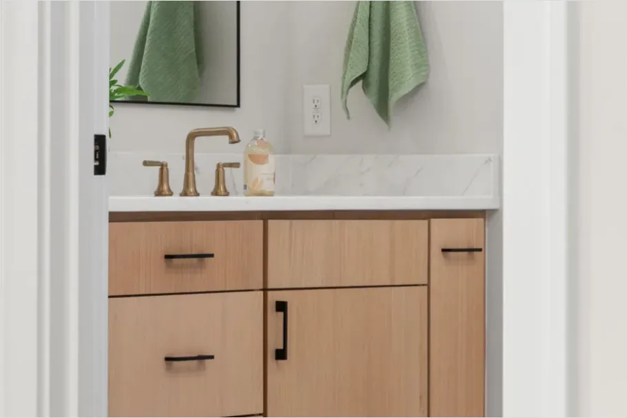 Detail Bathroom Vanity Styling Decor Number 9