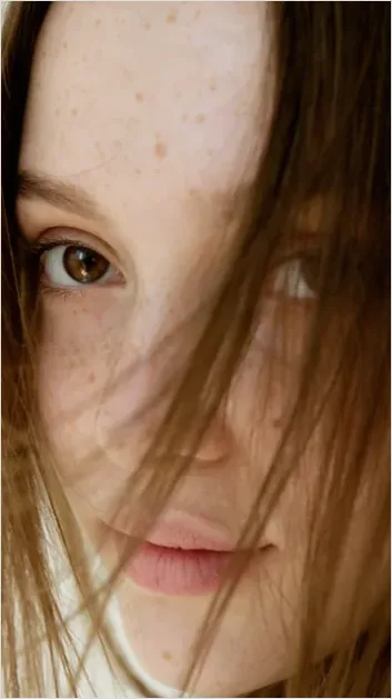 Detail Beauty Portrait With Freckles Photo Number 5