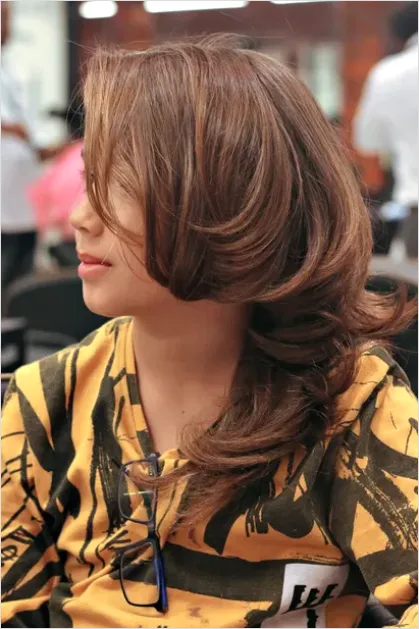 Detail Blowout Hairstyle Close Up Number 2