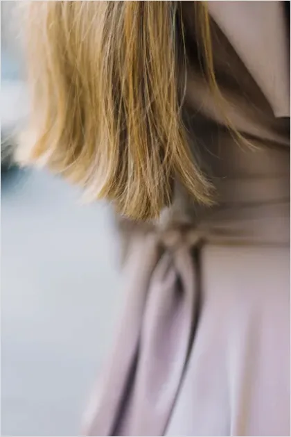 Detail Blowout Hairstyle Close Up Number 11