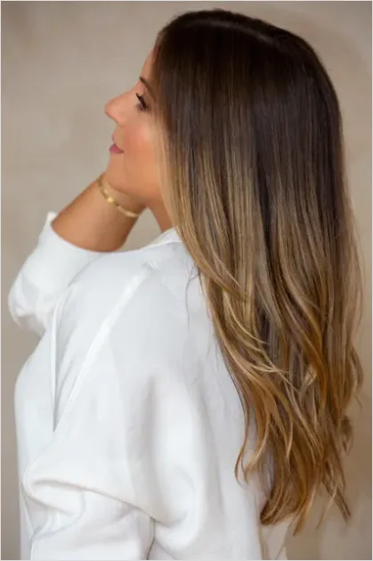 Detail Blowout Hairstyle Close Up Number 15