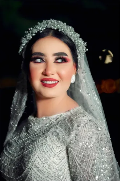 Detail Bridal Makeup Portrait Photo Number 12
