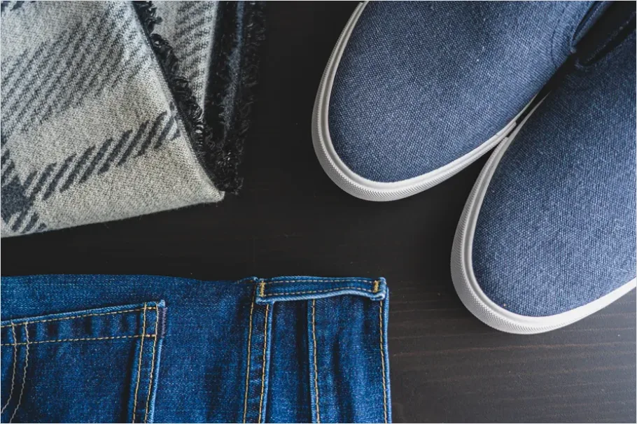 Detail Casual Outfit Flat Lay Photo Number 9