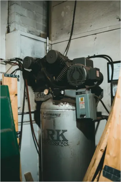 Detail Compressor Machine Industrial Room Number 3