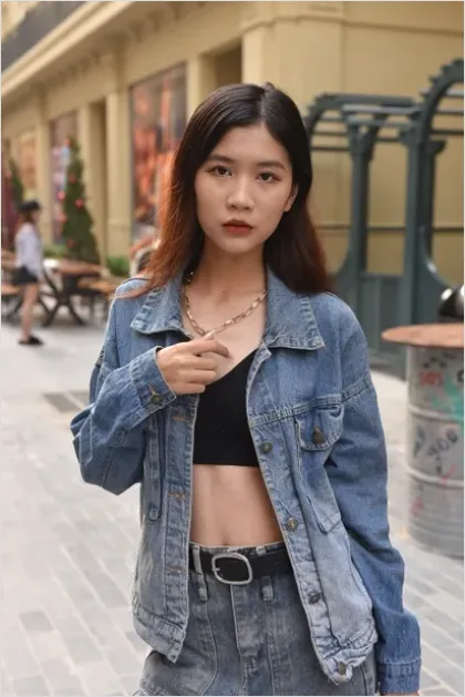 Detail Denim Jacket Outfit Photo Number 15