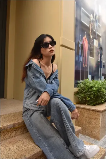 Detail Denim Jacket Outfit Photo Number 10