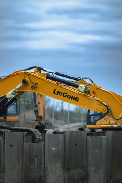 Detail Excavator Heavy Equipment Construction Number 5