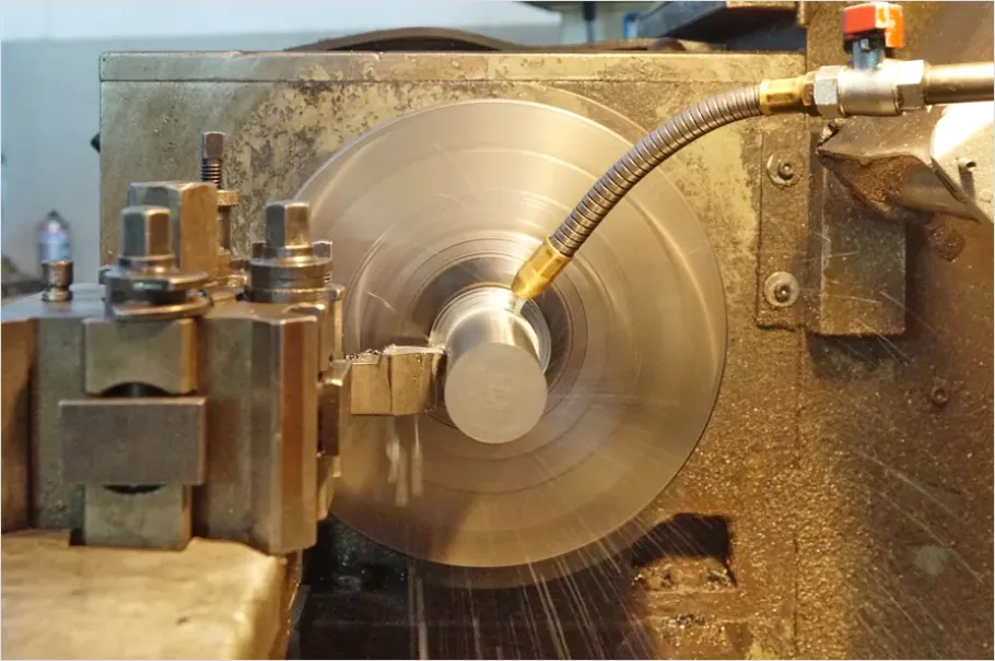 Detail Factory Equipment In Operation Photo Number 10