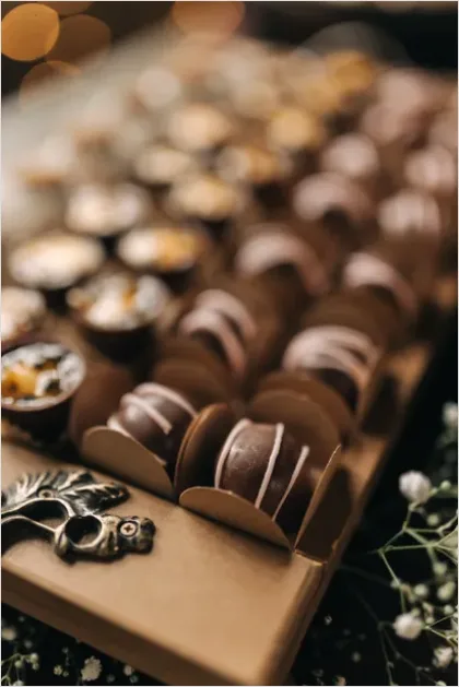 Detail Festival Sweets Tray Close Up Photo Number 7
