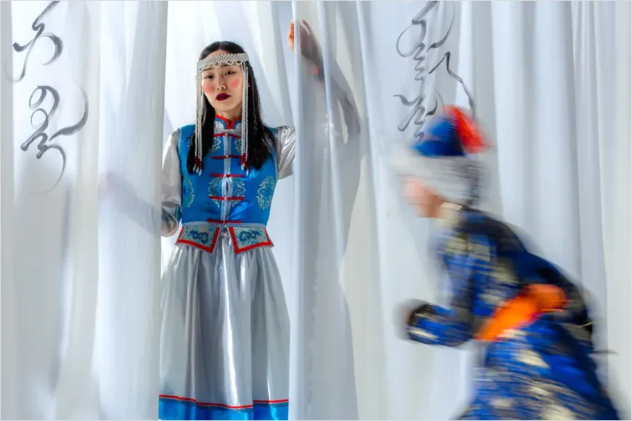 Detail Folk Dance Costume Movement Blur Photo Number 8