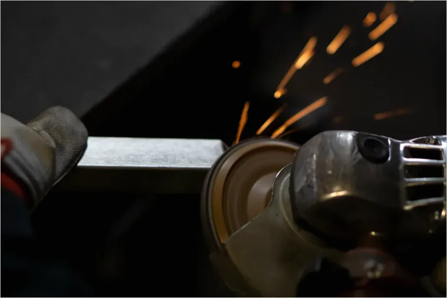 Grinding Metal Workshop Close Up 7e02