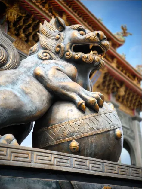 Detail Guardian Lion Statue Temple Entrance Photo Number 7