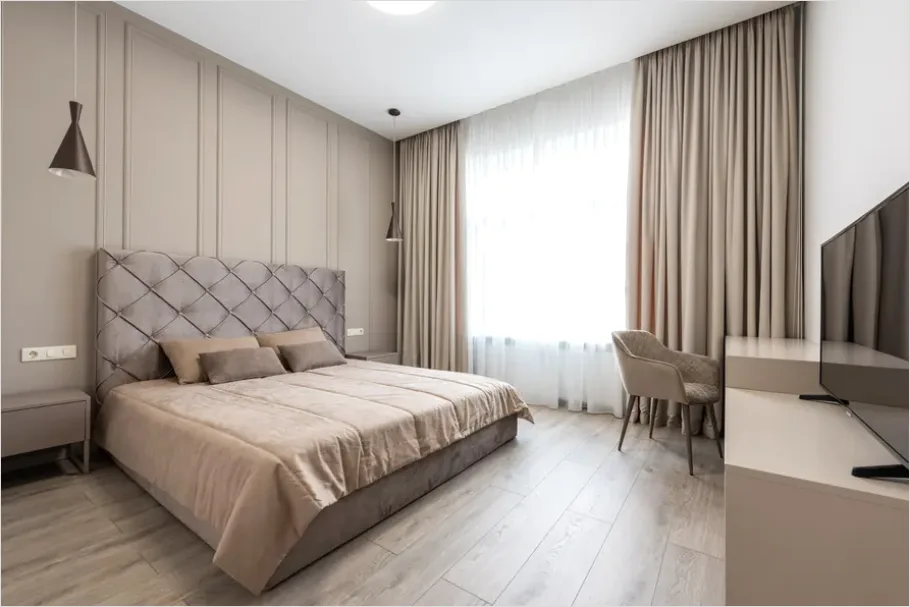 Detail Hotel Style Bedroom Design Number 4