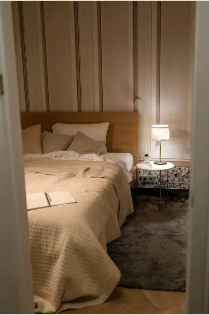 Detail Hotel Style Bedroom Design Number 5