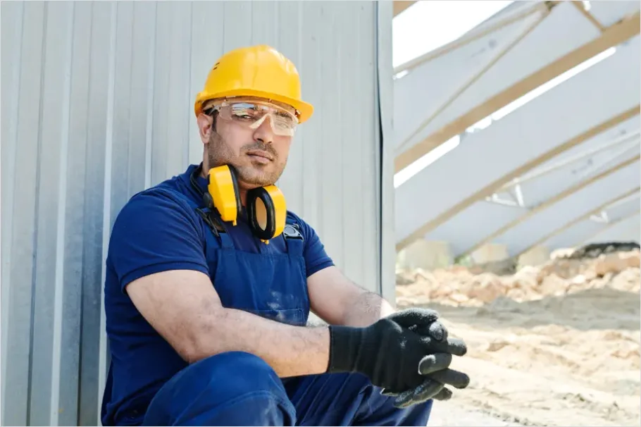 Detail Industrial Safety Helmet Goggles Gloves Number 3