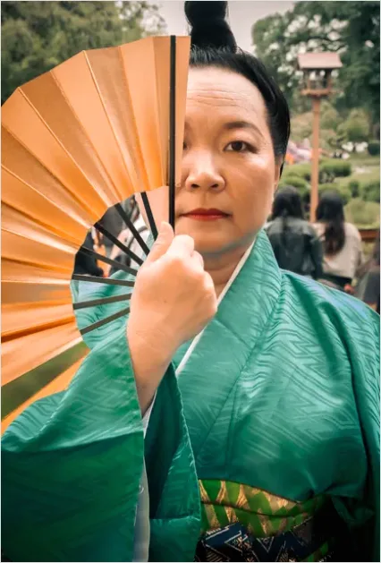 Detail Kimono Traditional Japanese Outfit Portrait Number 7