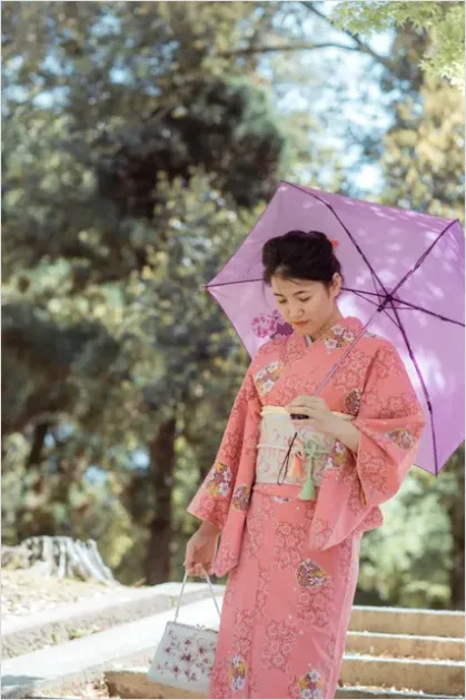 Detail Kimono Traditional Japanese Outfit Portrait Number 8