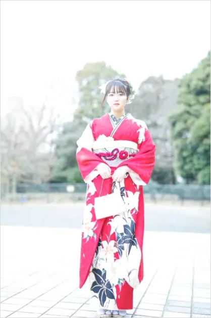 Detail Kimono Traditional Japanese Outfit Portrait Number 10