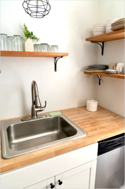 Detail Kitchen Open Shelving Styling Number 3
