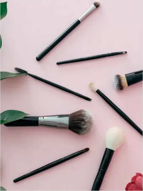 Detail Makeup Brush Set Flat Lay Number 15