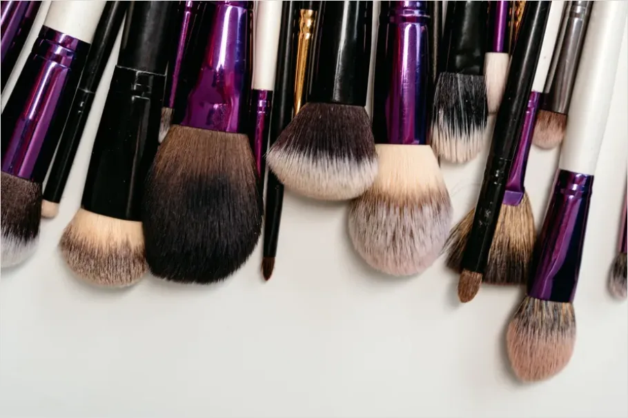 Detail Makeup Brush Set Flat Lay Number 8