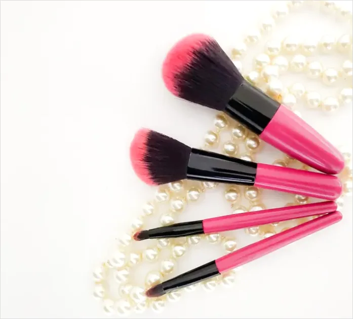 Detail Makeup Brush Set Flat Lay Number 10