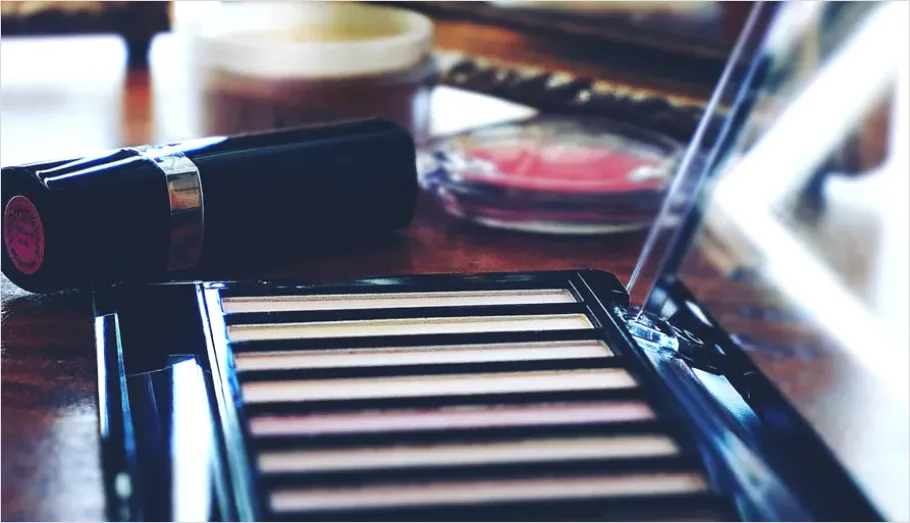 Detail Makeup Products On Vanity Photo Number 12