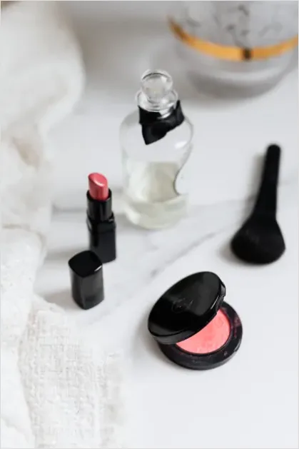 Detail Makeup Products On Vanity Photo Number 6