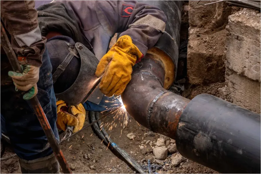 Detail Metal Pipe Welding Industrial Scene Number 2