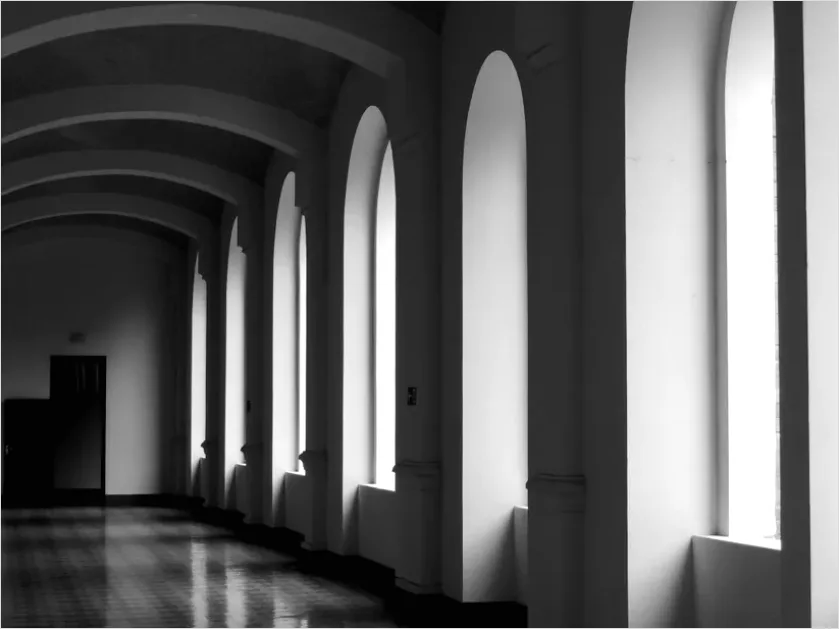 Detail Minimal Corridor Perspective Photo Number 12