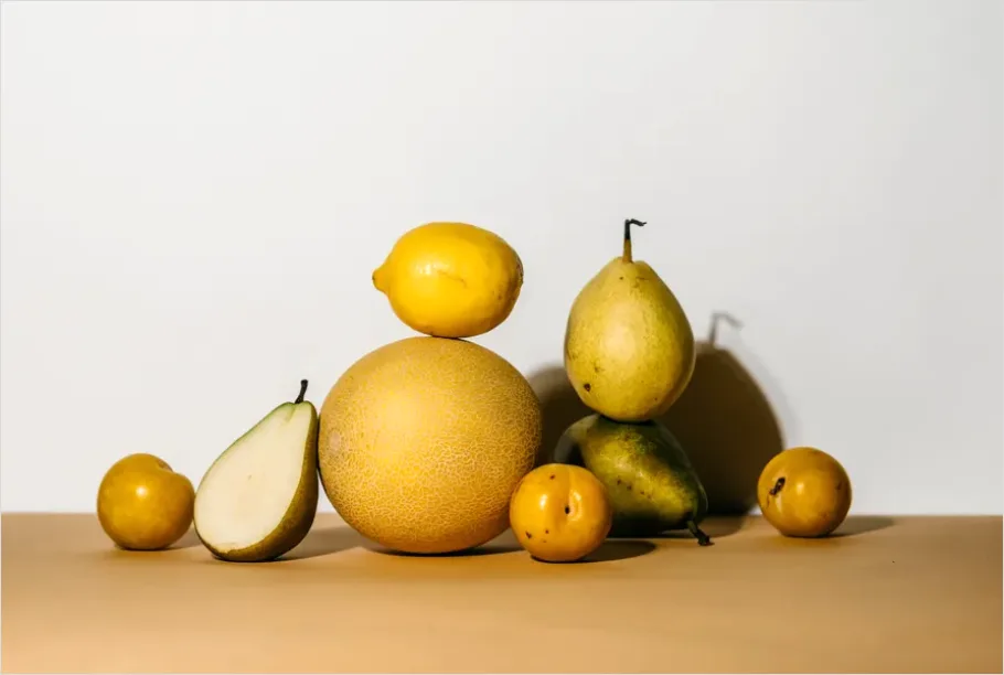 Detail Minimal Fruit Still Life Photo Number 5