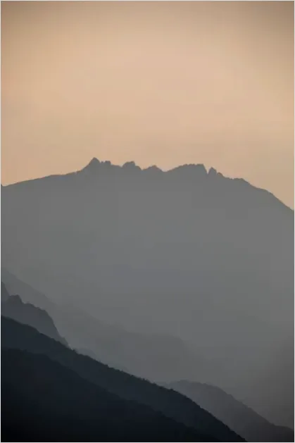 Detail Minimal Landscape Photography Foggy Mountains Number 3