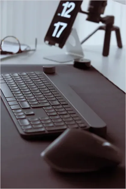 Detail Minimalist Home Office Setup Photo Number 12