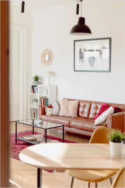 Detail Minimalist Living Room Interior Photo Number 6