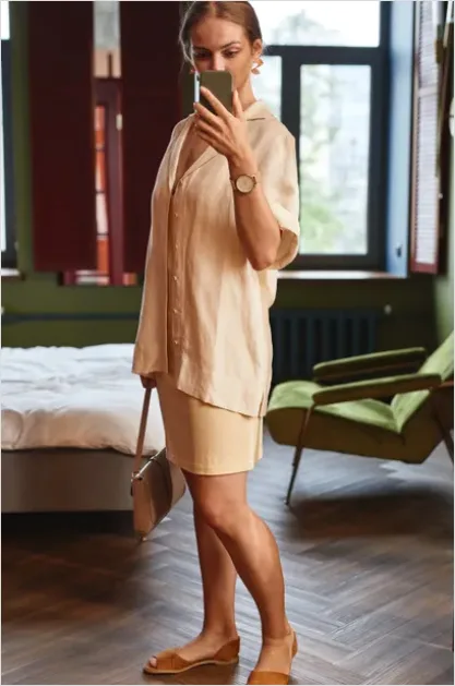 Detail Minimalist Outfit Neutral Tones Photo Number 7